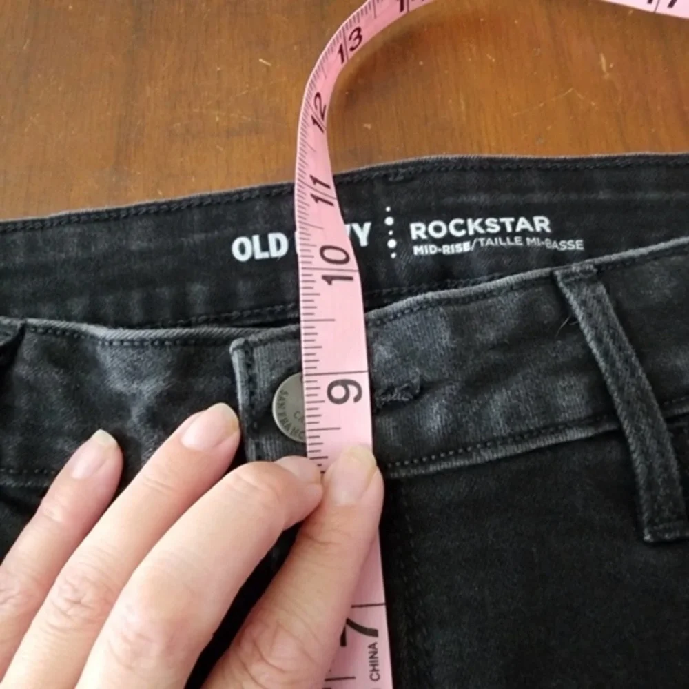 Old Navy - Rockstar Mid‎ Rise Skinny Jeans